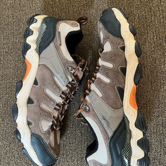 Mens Mormaii Hiking Shoes Size 10.5 M Barely Used - Picture 2 of 6